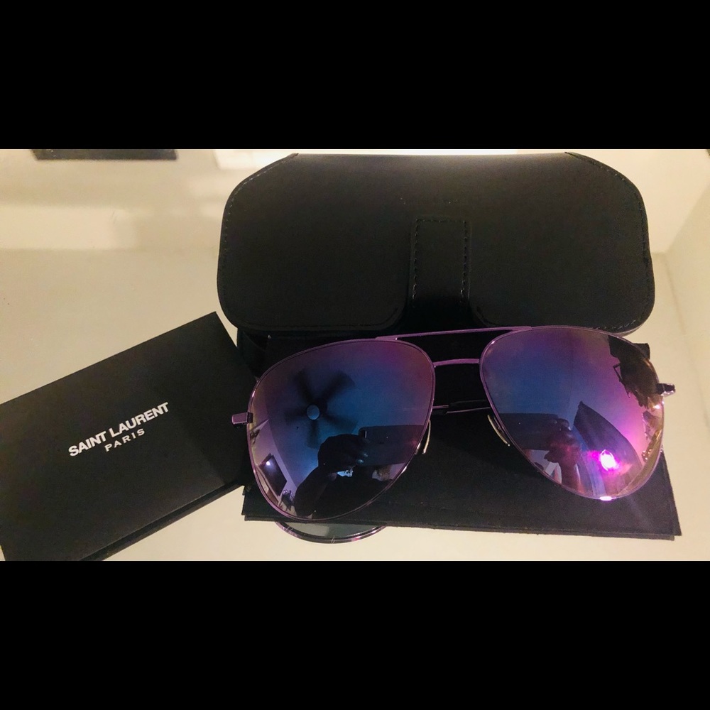 SAINT LAUREN AVIATORS!